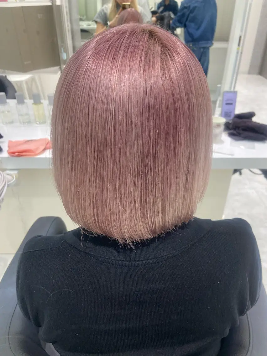 ミディアム 暖色系ハイトーン♡ mioriのヘアスタイル