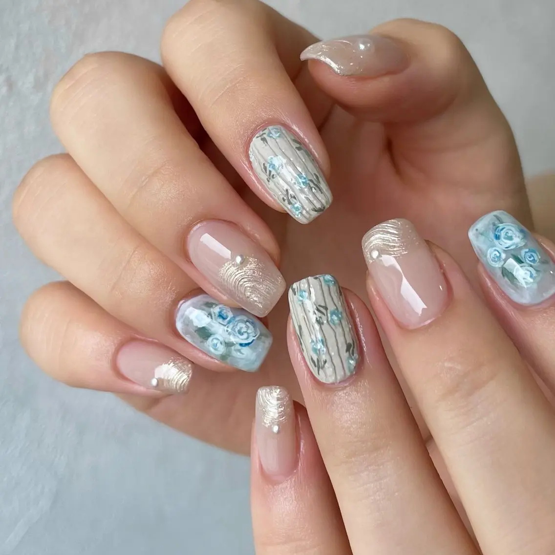 ネイル アートネイル ジェルネイル 水色 持ち込み ニュアンスネイル ハンドネイル norme_ akiのネイルデザイン