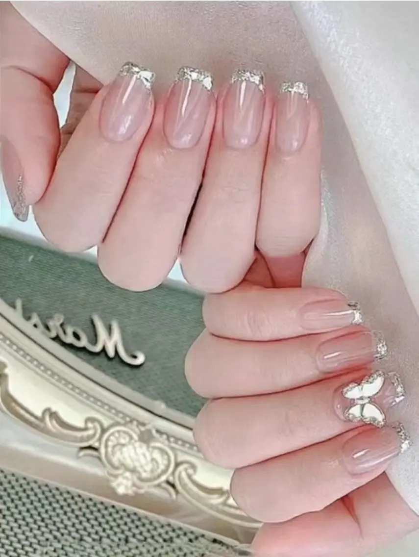 ネイル H3 Nail Tsuki🦋💙のネイルデザイン