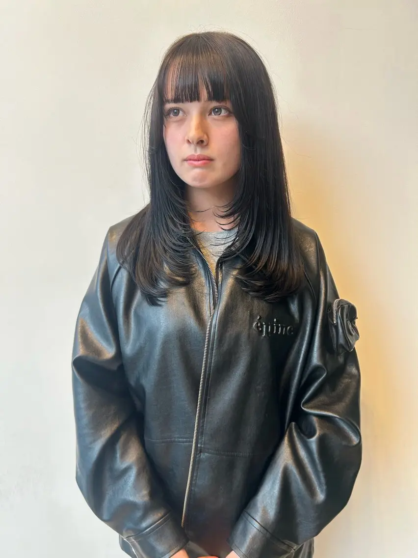 セミロング カラー 透明感カラー 顔周りカット レイヤーカット カット ヘアカラー 勝野夏希/ハイトーン /ベージュ/松本のヘアスタイル