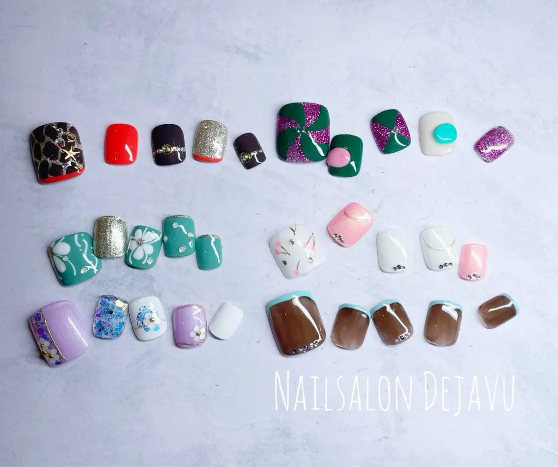 ネイル フットネイル フットネイル Nail salon Dejavu 🌿のネイルデザイン
