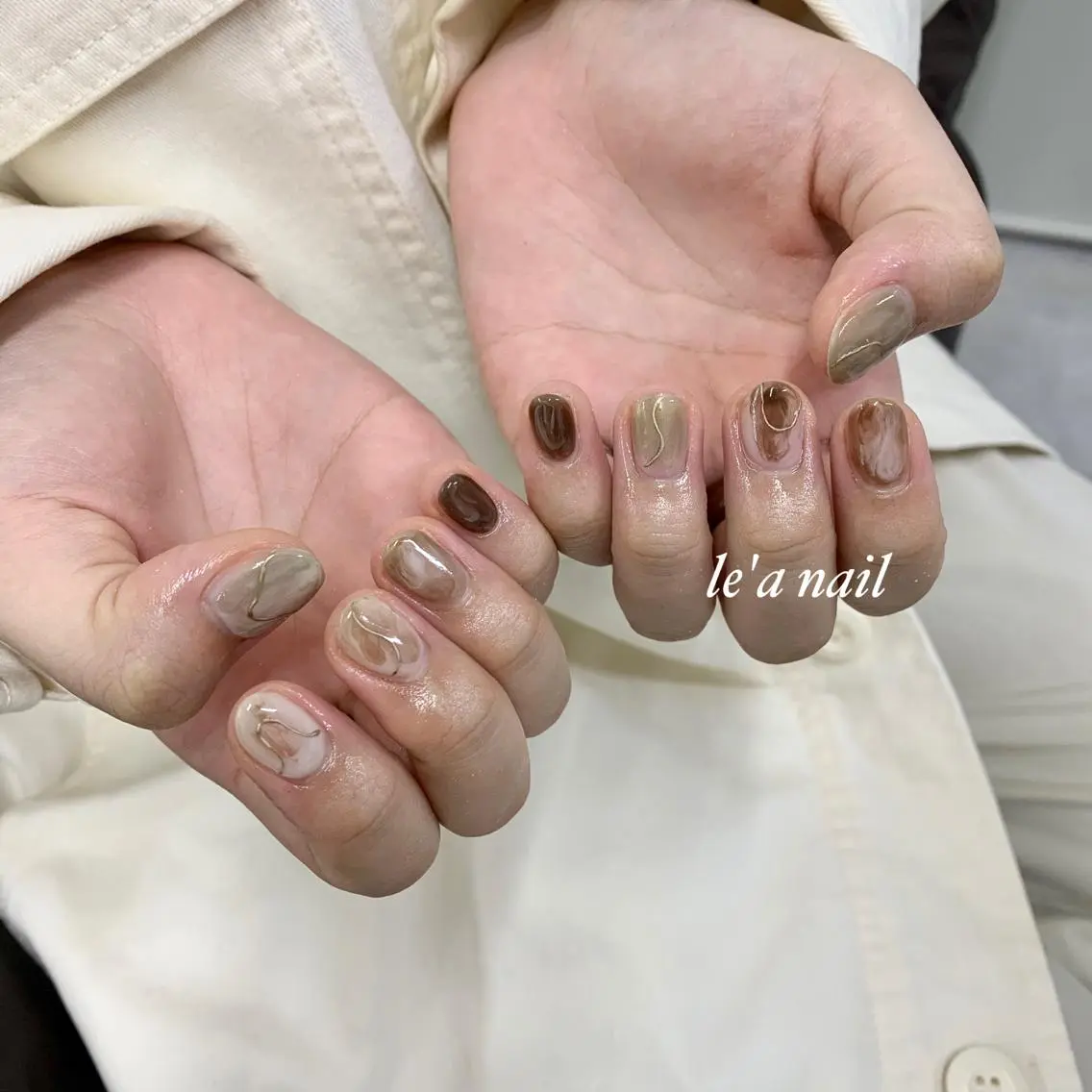 ネイル ニュアンスネイル new me"のネイルデザイン