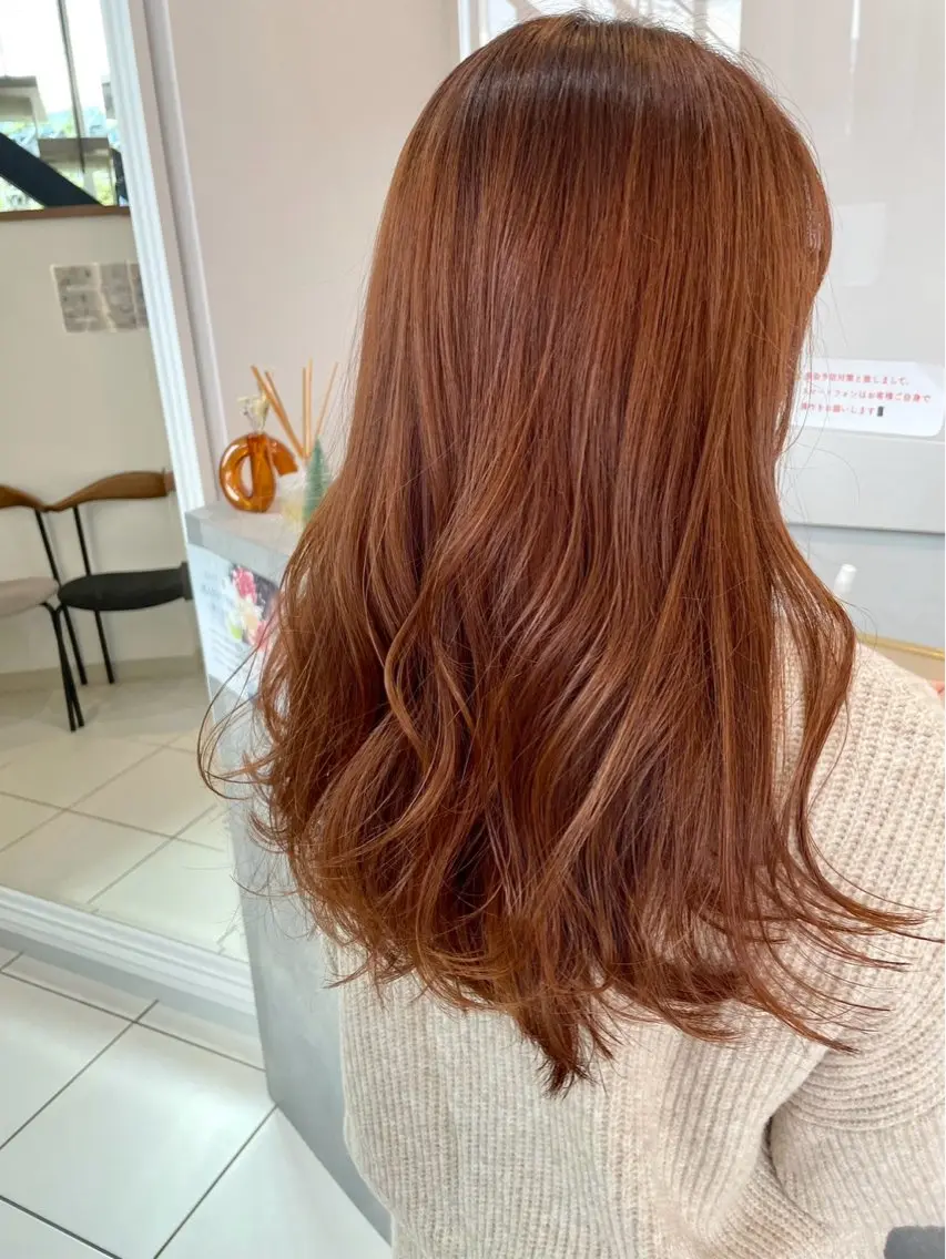 カラー 佐野 なな香のヘアスタイル