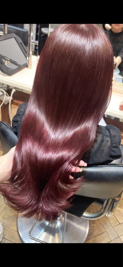 ロング カラー ブリーチ カシス ブリーチなしカラー ピンクカラー カット ヘアカラー トリートメント ご新規様限定 透明感カラーKANAのヘアスタイル