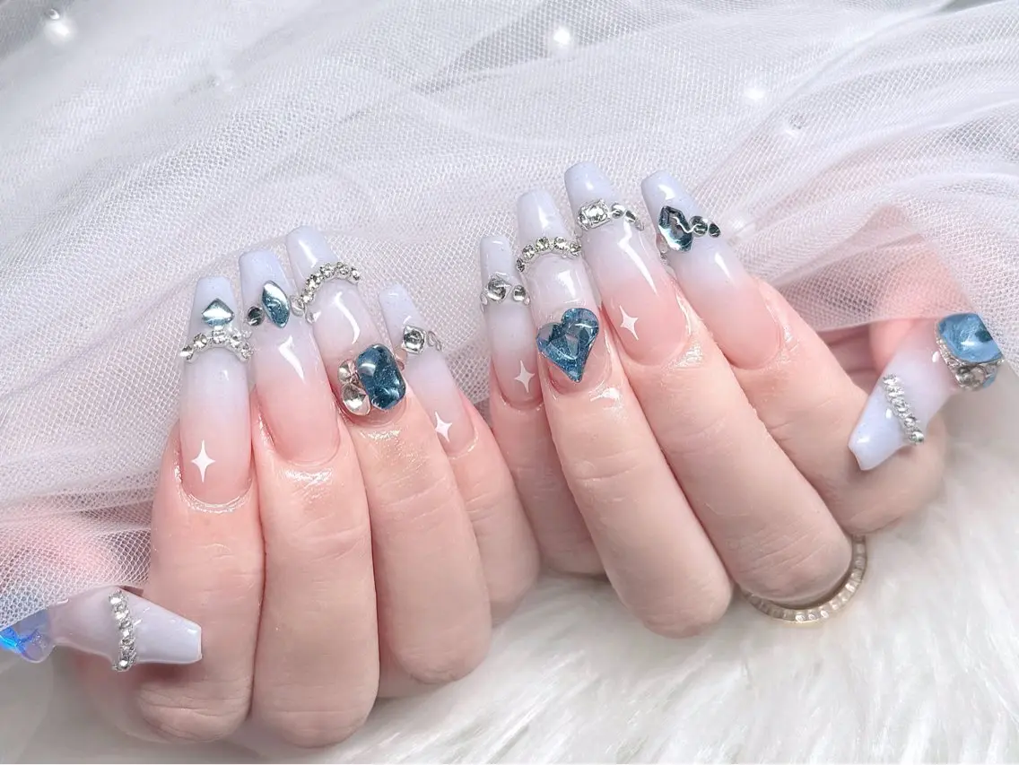 ネイル ハンドネイル LuLu ネイルサロンのネイルデザイン