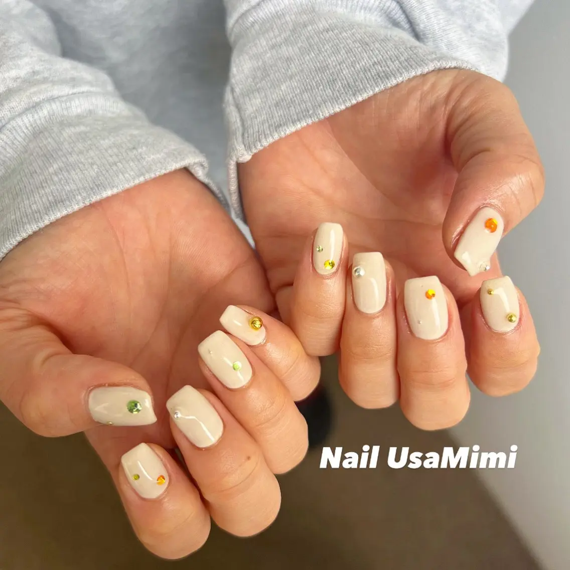 ネイル ジェルネイル マグネットネイル 持ち込み ワンカラーネイル パラジェル 本町NailUsa Mimi RIKOのネイルデザイン