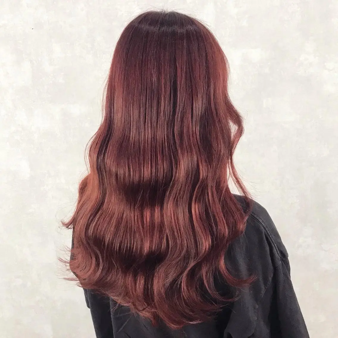 ロング カラー ブリーチ ブリーチなしカラー ピンクカラー ヨシンモリ ムルギョル巻き K-POP好き美容師 🇰🇷Kai.Yのヘアスタイル