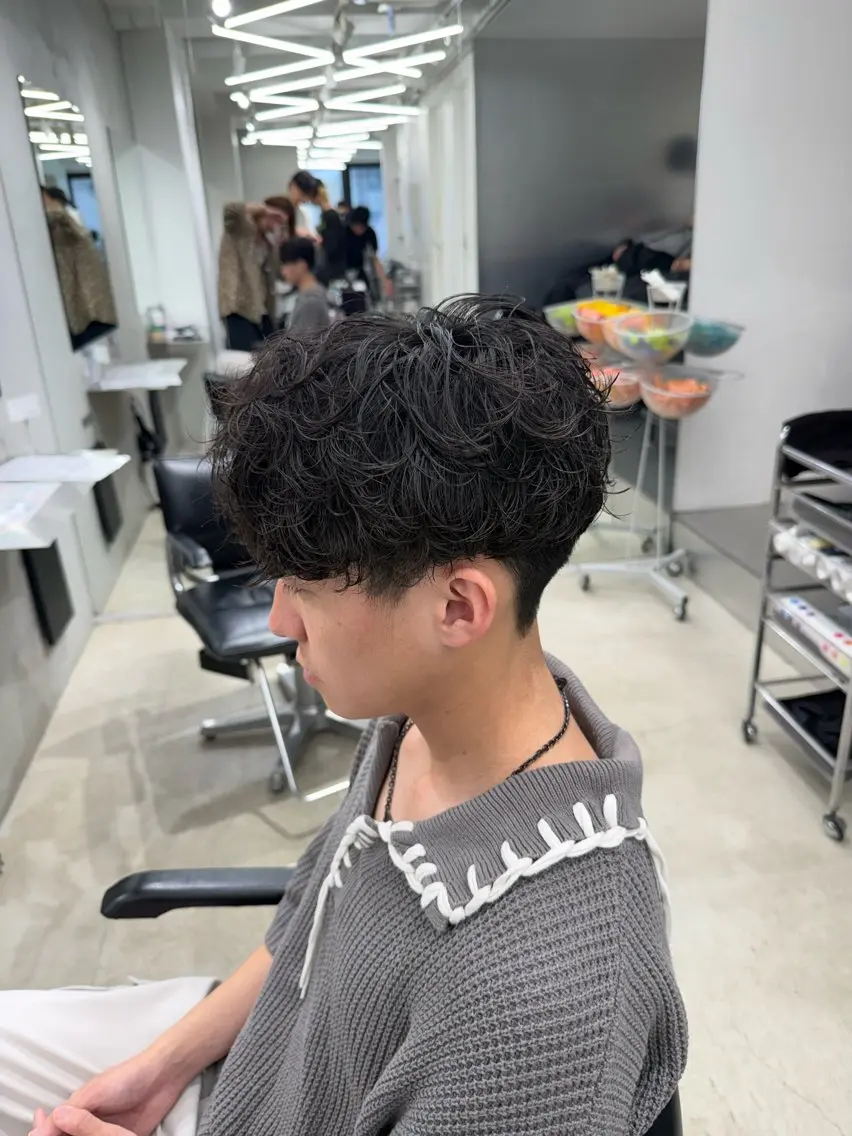パーマ メンズ 深谷 侑亮のヘアスタイル