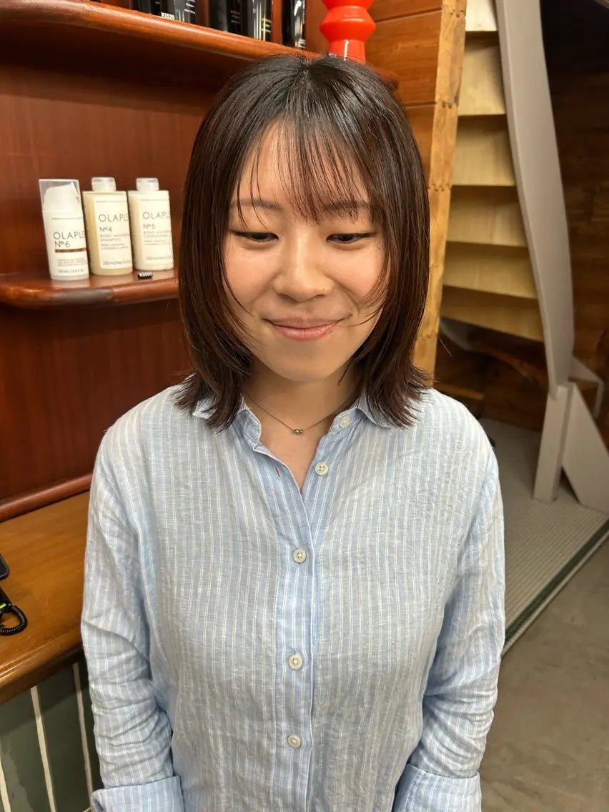 ミディアム レイヤーカット ムナカタ アカリのヘアスタイル