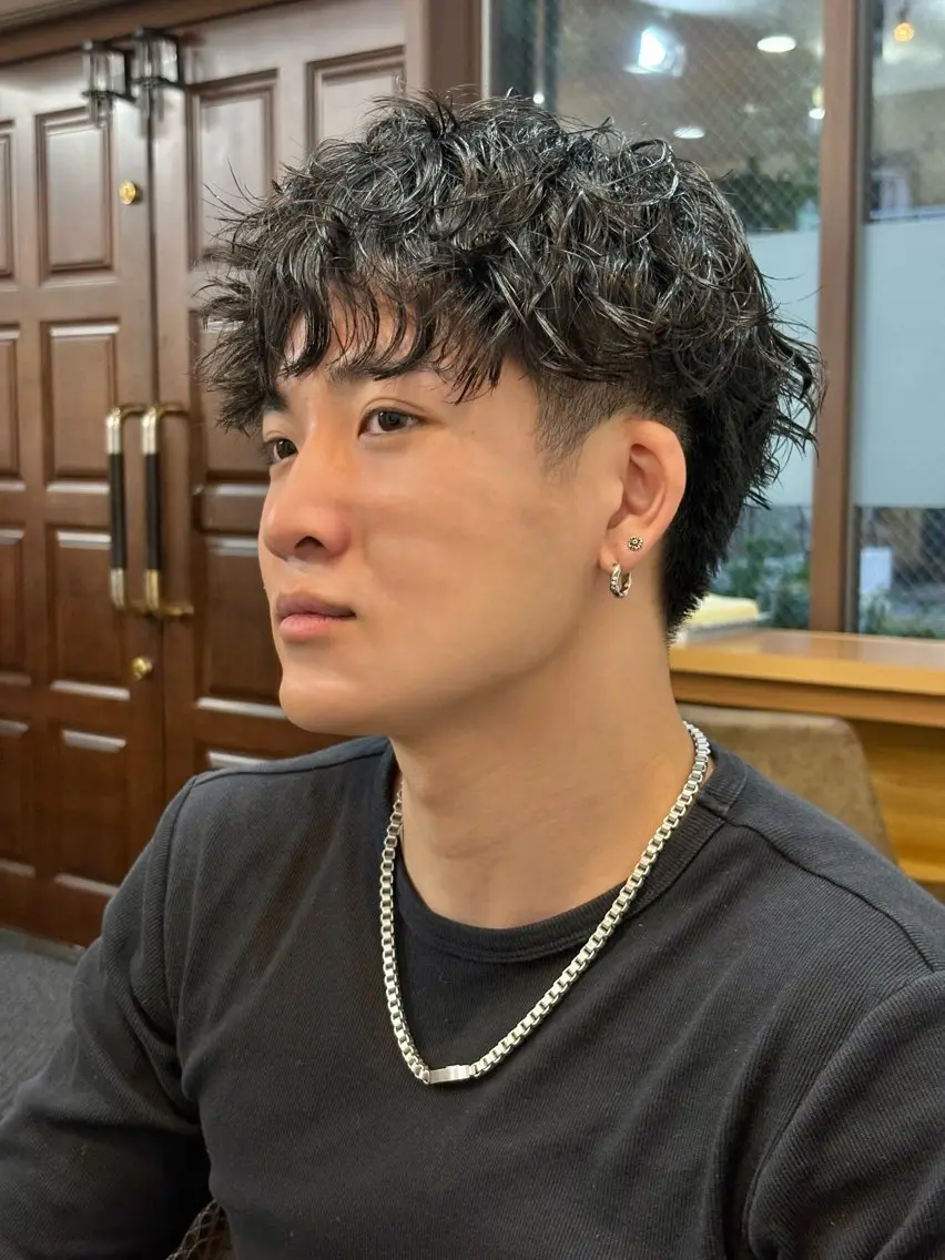 パーマ メンズ 💈直毛×ツイスパの プロ🥷清水真之介のヘアスタイル