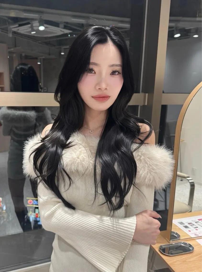 ロング カット ヘアカラー トリートメント 🤍韓国レイヤー🤍 川崎Rikoのヘアスタイル