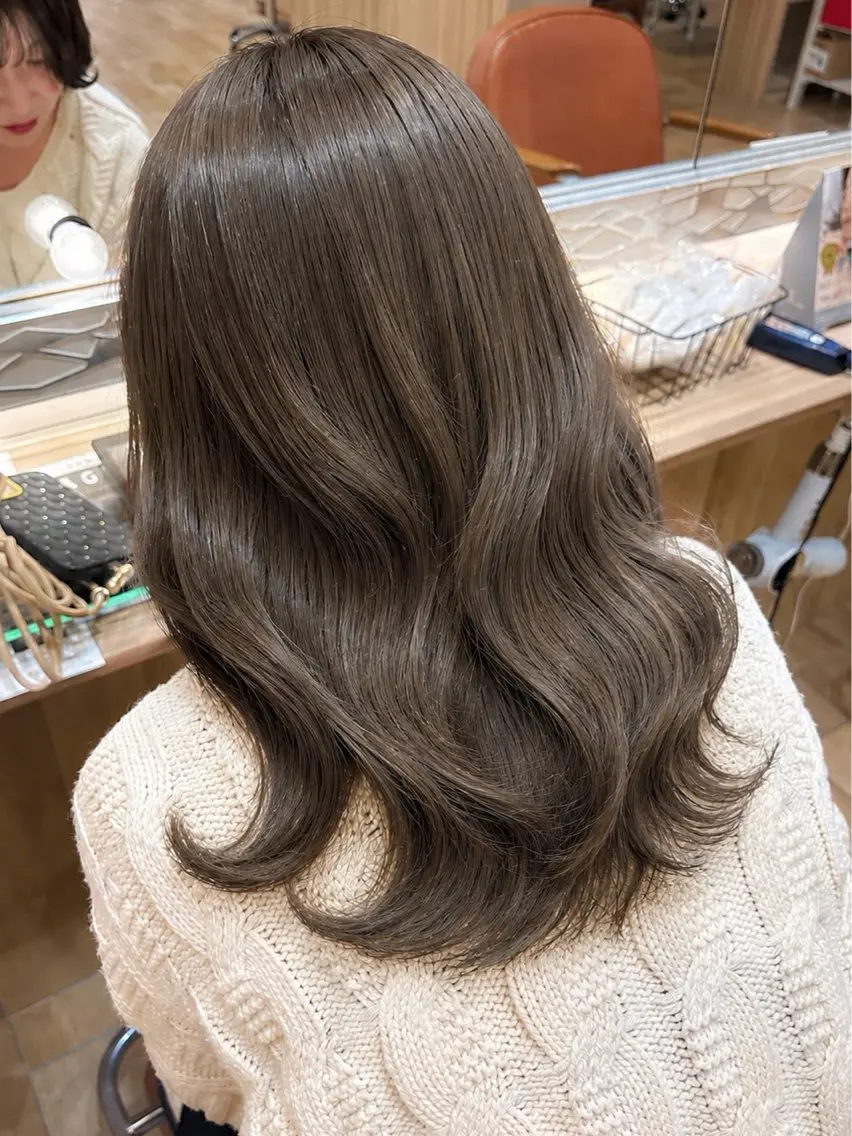 ミディアム カラー ヘアカラー トリートメント ヘアセット 新宿髪質改善 ヨモギダのヘアスタイル