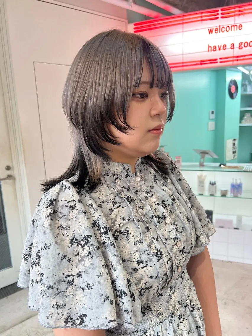ミディアム ヘアカラー トリートメント 💥ウルフカット デザインあんな💥のヘアスタイル
