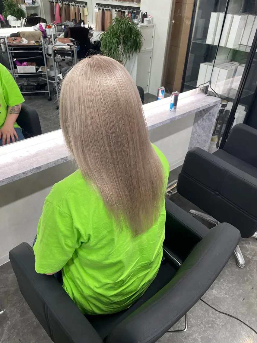 セミロング カット ヘアカラー トリートメント 田中 翔覇のヘアスタイル