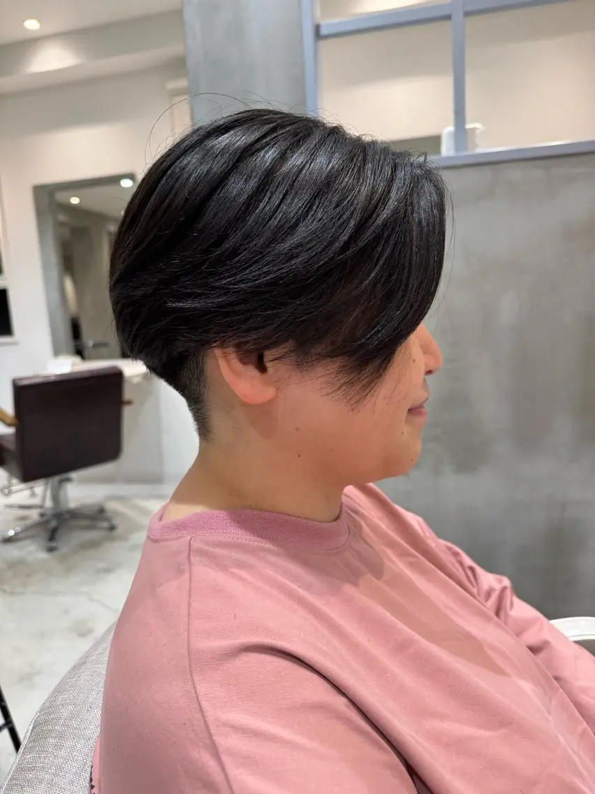 ショート ハイライト 髪質改善 レイヤーカット ほの カラー特化/ ブリーチ/ボブのヘアスタイル
