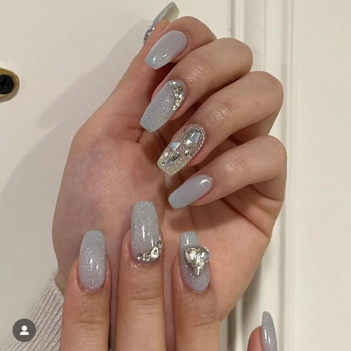 ネイル アートネイル 長さ出し フレンチネイル ジェルネイル キラキラネイル Yuu🎀 Belle Nailのネイルデザイン