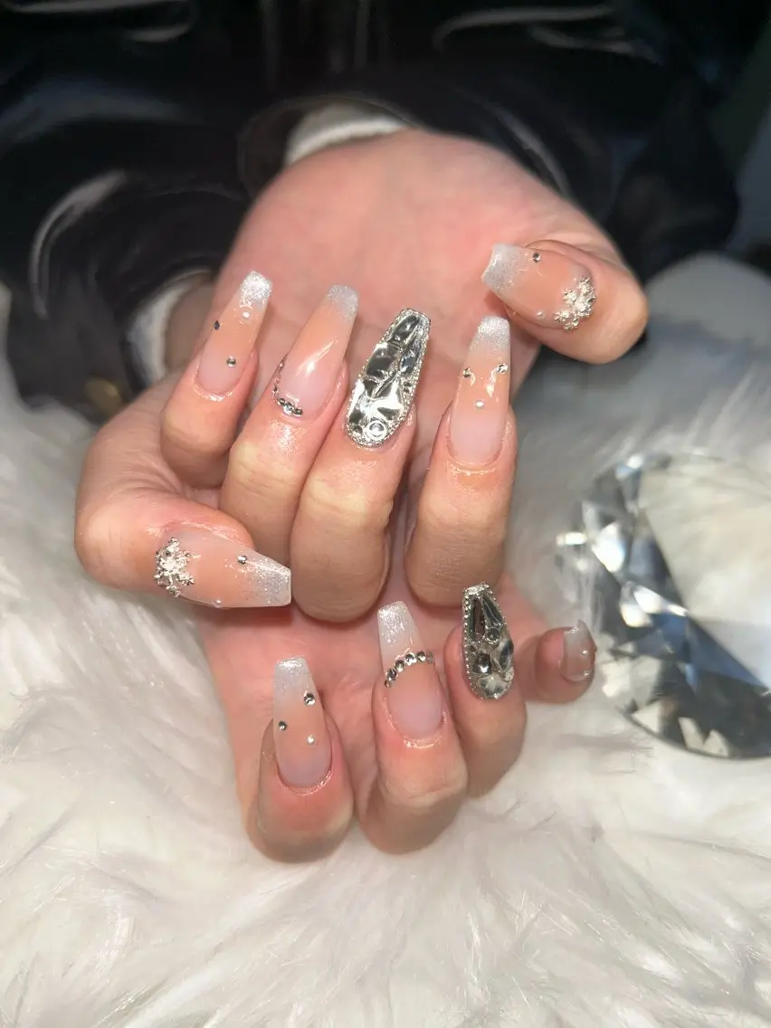 ネイル アートネイル オーロラネイル チークネイル 長さ出し フットネイル Chan nailsのネイルデザイン