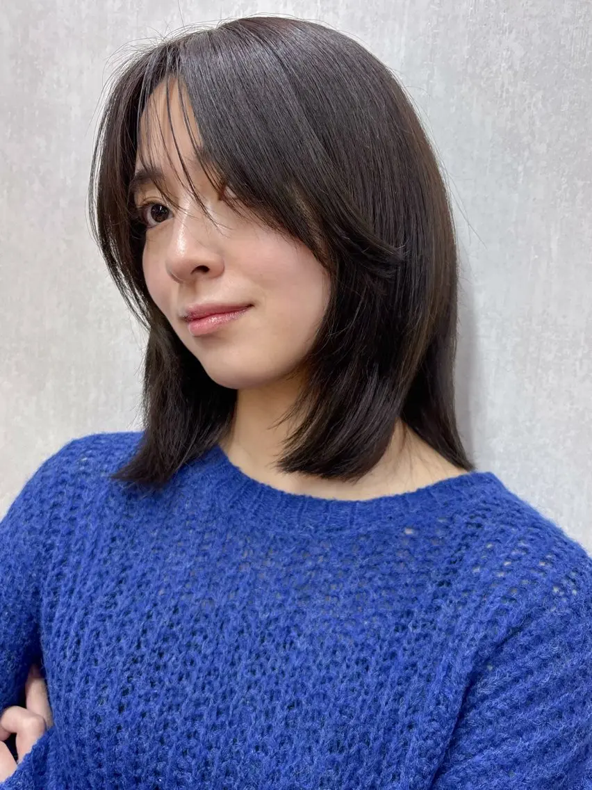 ミディアム ボブレイヤー ミディアムレイヤー ボブ 顔まわりレイヤー レイヤーカット ヘアカラー ボブ/ミディアム 親しみやすさ/さくらのヘアスタイル
