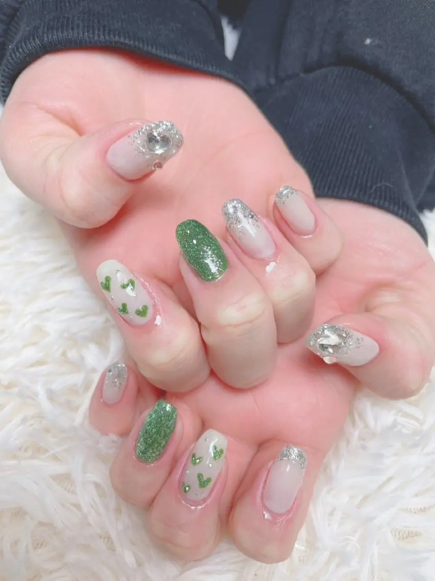ネイル Nailsalon Blueのネイルデザイン