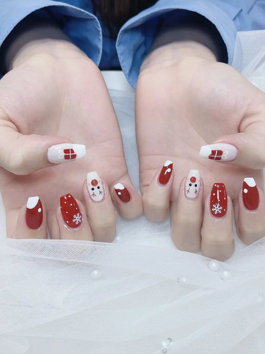 ネイル チークネイル 成人式 フレンチネイル グラデーション 氷ネイル・うるうるネイル ハンドネイル DUO MI nail salonのネイルデザイン