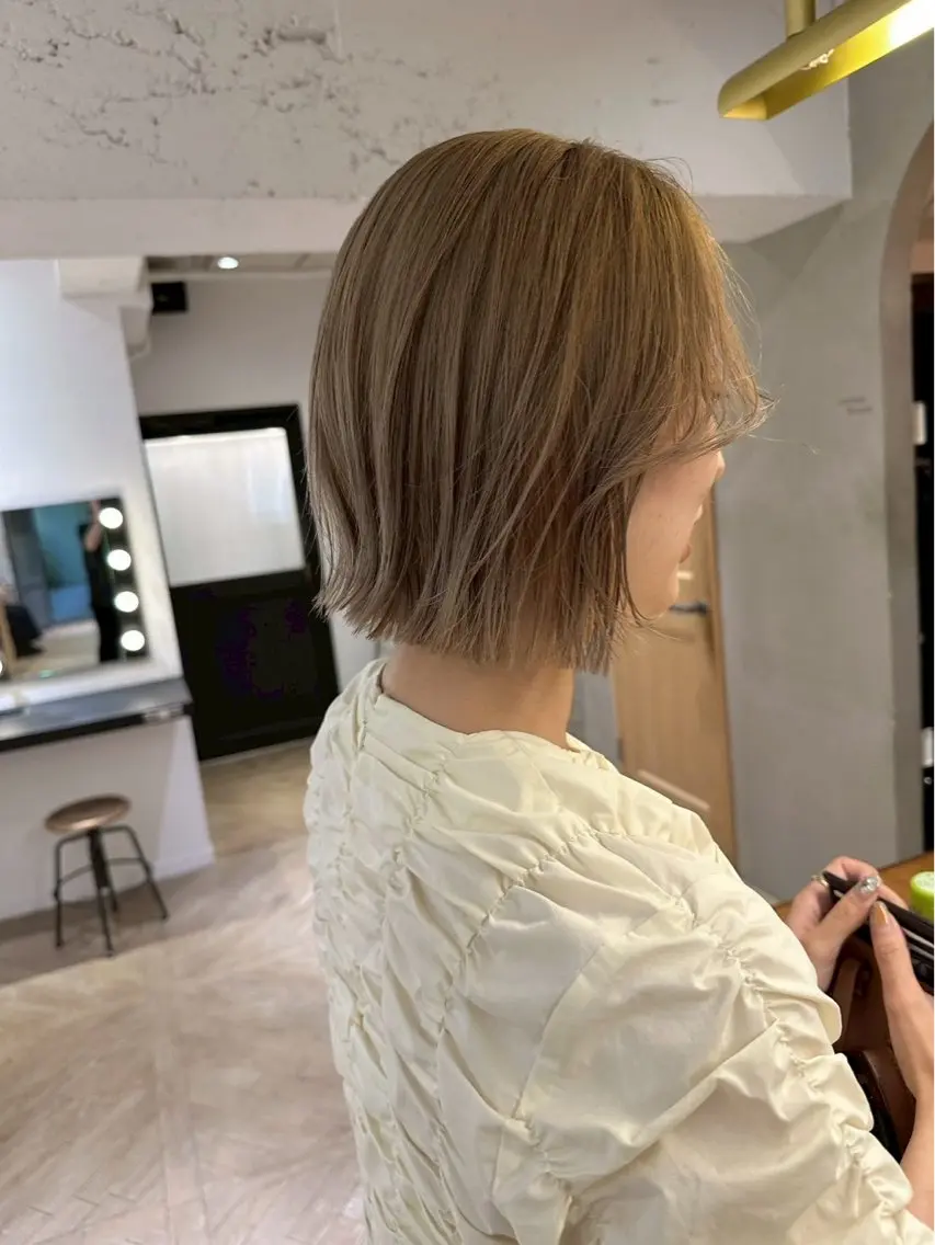 ショート カラー sakυra 🌸 オリーブベージュのヘアスタイル