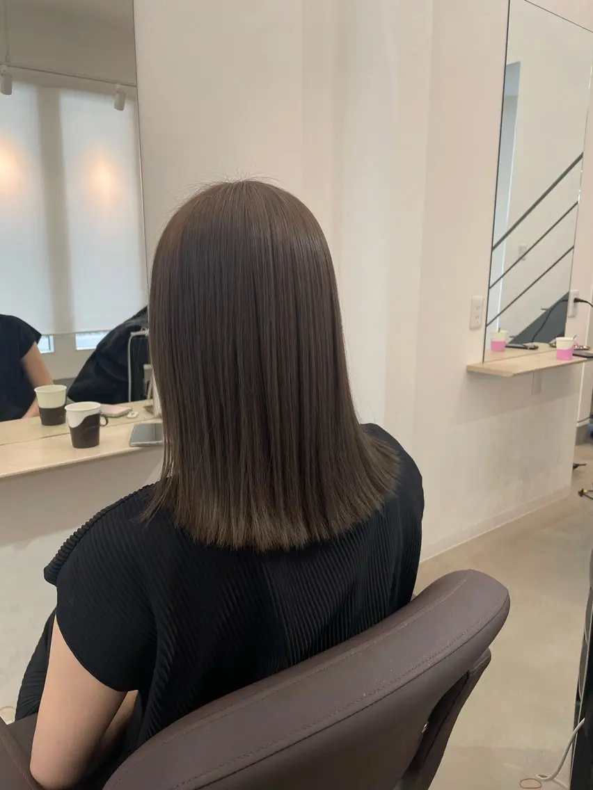 カラー 栗原 響のヘアスタイル