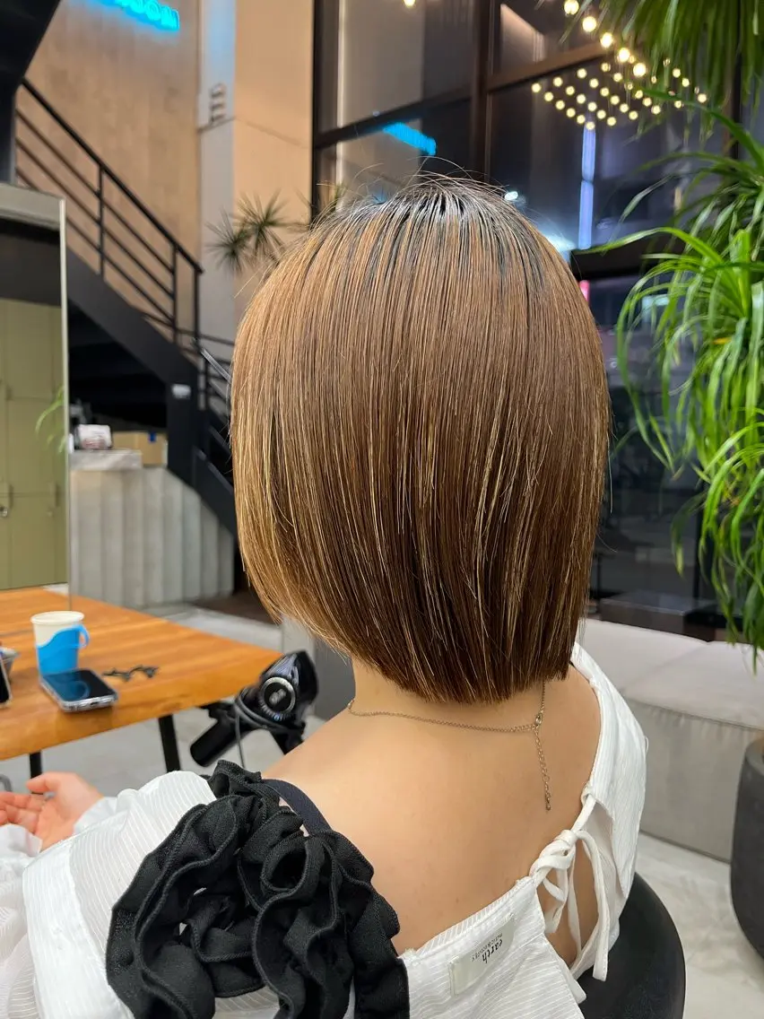 ショート 縮毛矯正⚡️カラー いいじまのヘアスタイル