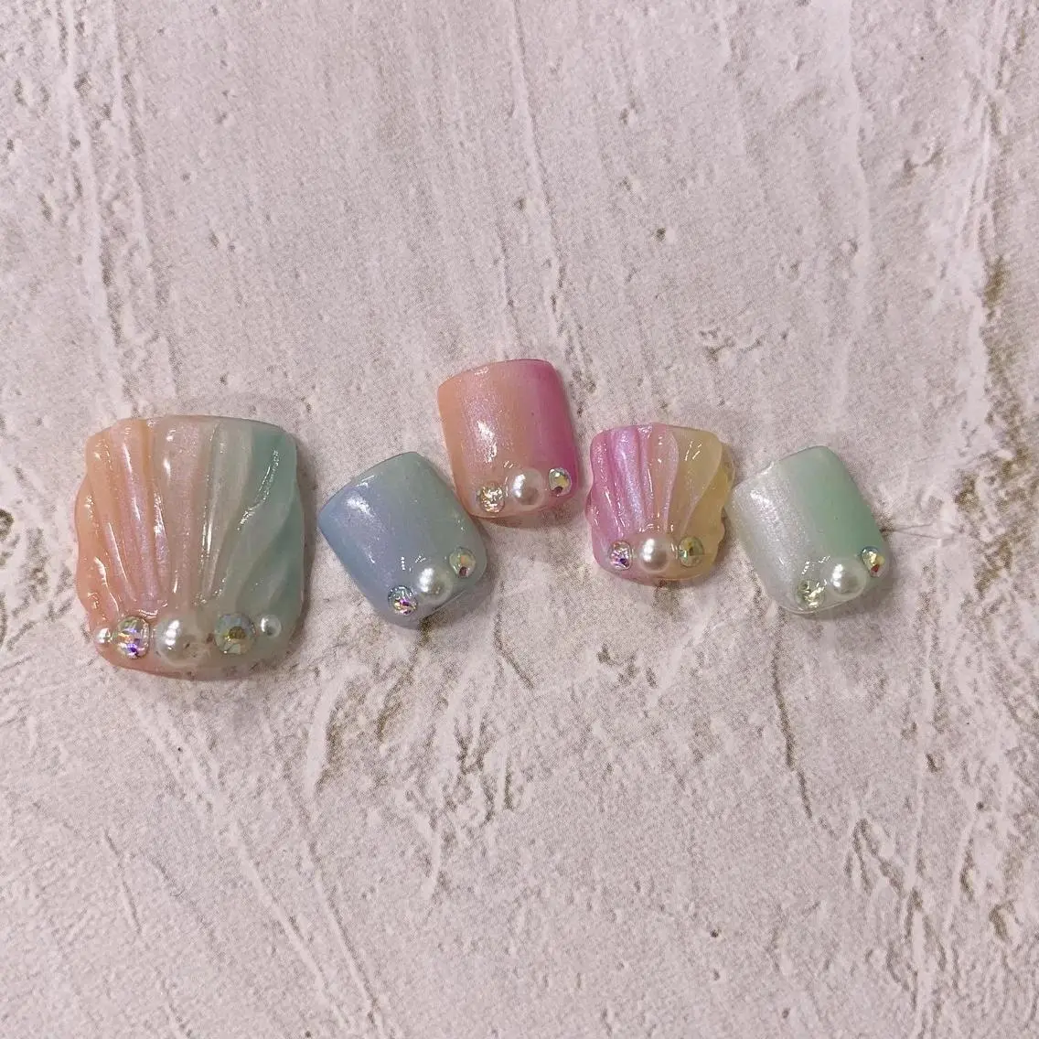 ネイル クリアネイル フットネイル 氷ネイル・うるうるネイル キラキラネイル 韓国ネイル mermooi nailのネイルデザイン
