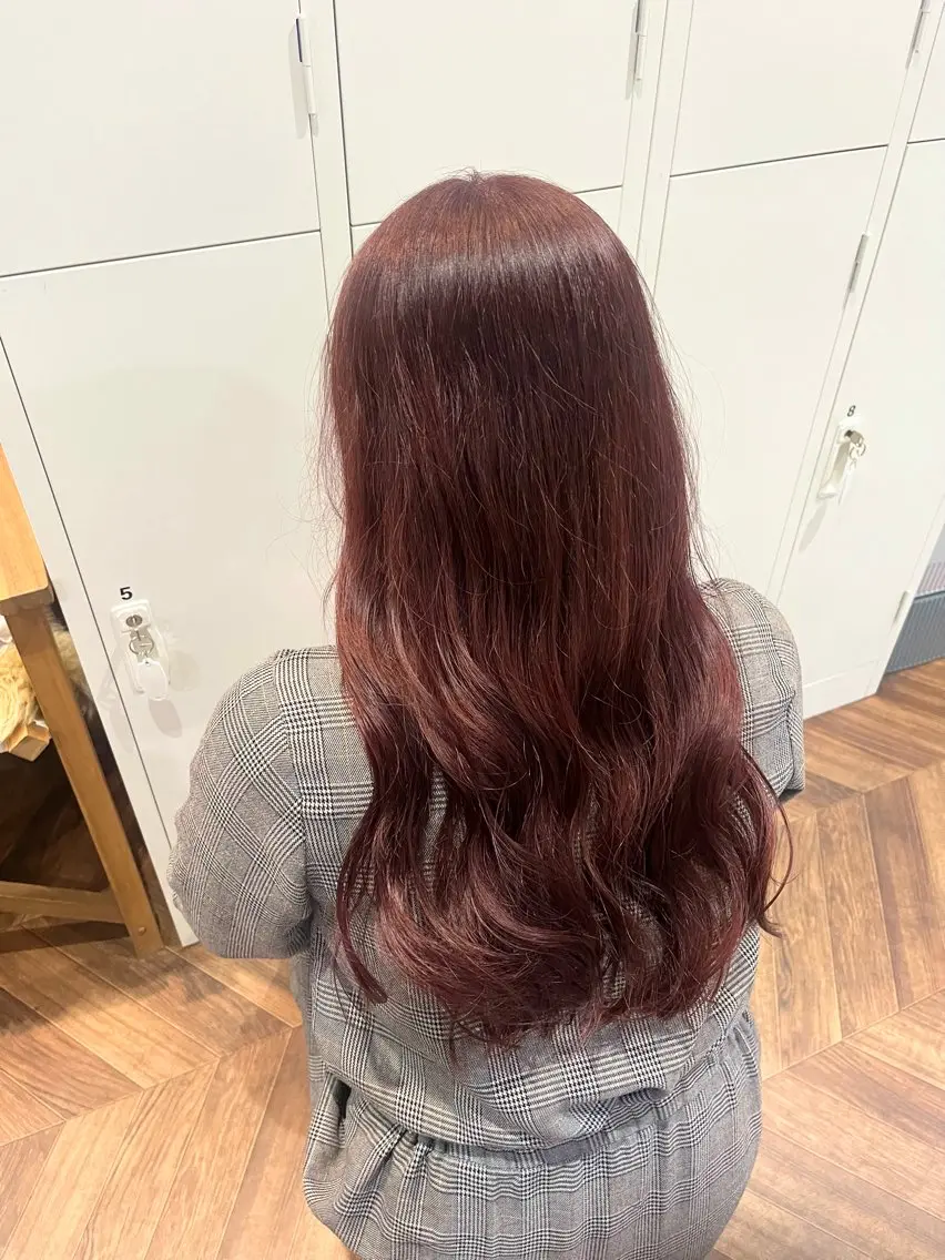 セミロング カラー ブリーチ ブリーチなしカラー ピンクカラー カット ヘアカラー トリートメント 詩乃🎀ピンク 暖色系🫧レイヤーのヘアスタイル