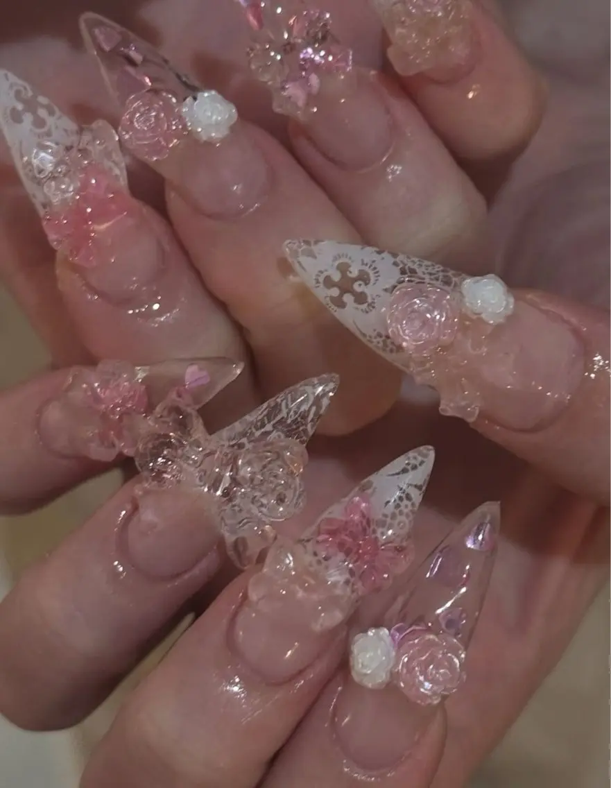 ネイル 長さ出し キラキラネイル 韓国ネイル ロングネイル マグネットネイル ハンドネイル Josie nail salonのネイルデザイン