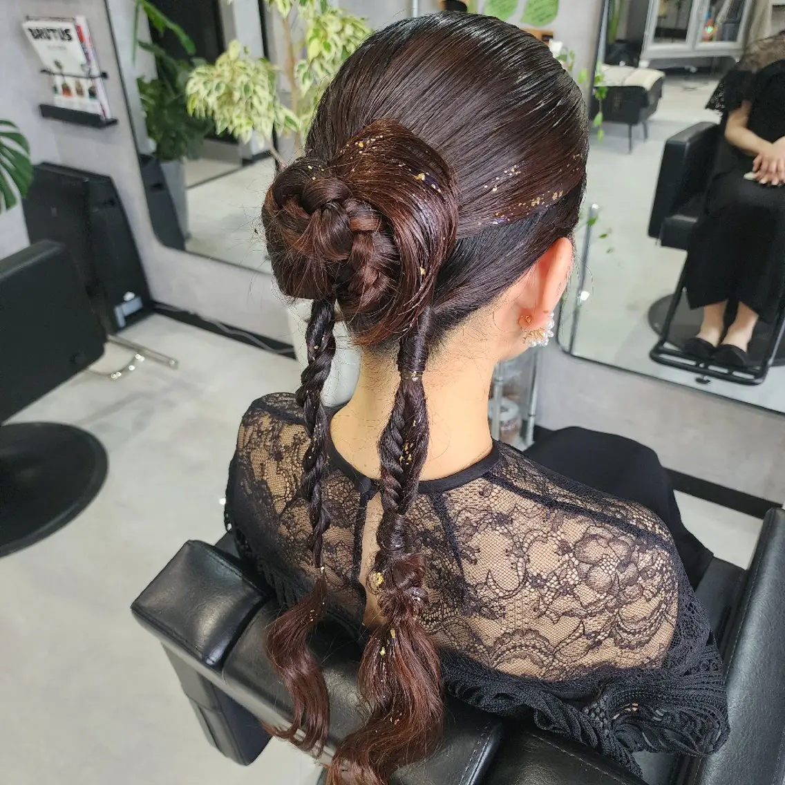 ヘアアレンジ 成人式 卒業式のヘアスタイル ESTELA... OHARA のヘアスタイル