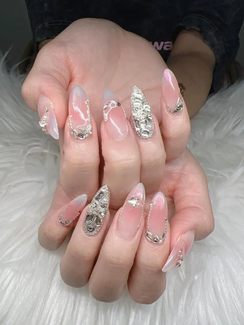 ネイル 長さ出し グラデーション 卒業式 キラキラネイル マグネットネイル ハンドネイル Lee Nailsのネイルデザイン