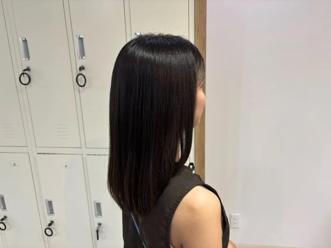 セミロング カラー カット ヘアカラー 近藤 風華のヘアスタイル