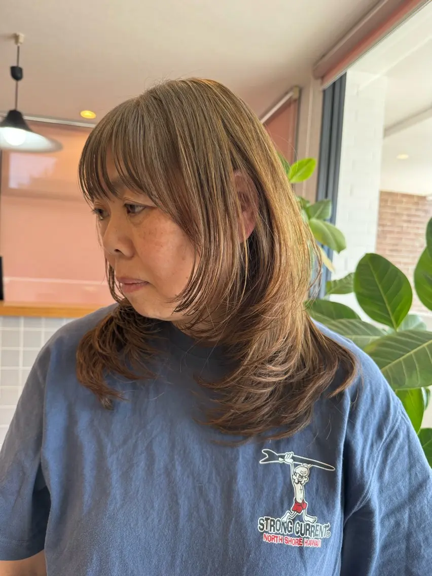 セミロング カット 福井 珠乃のヘアスタイル