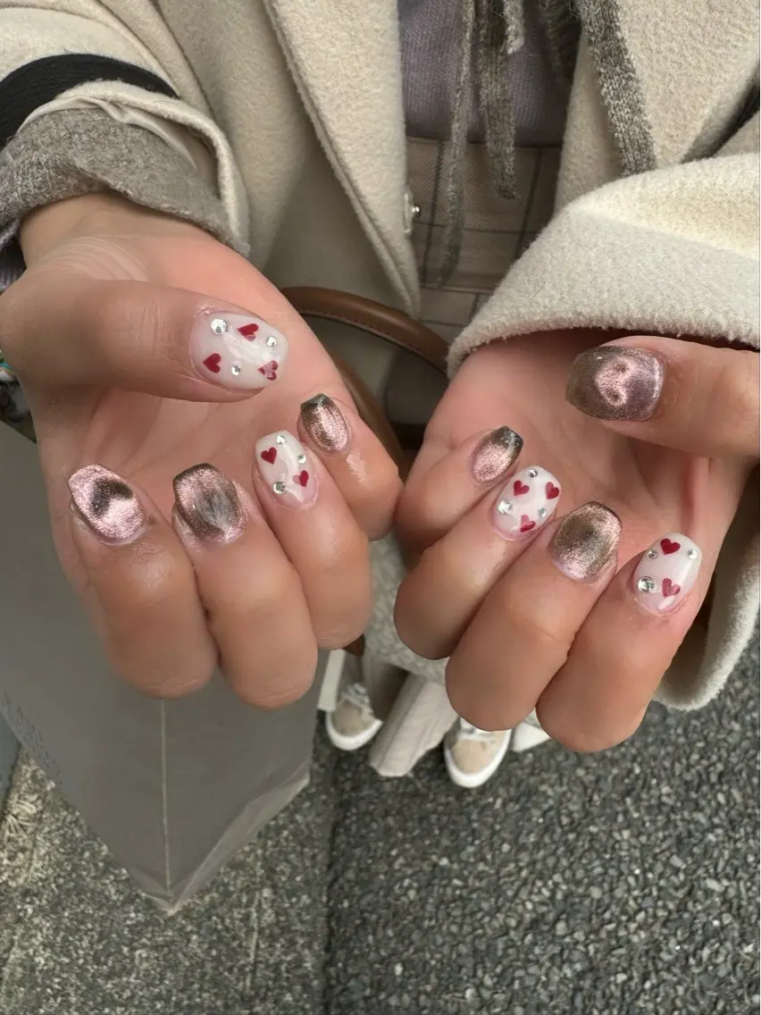 ネイル LAVISH 大和店 emi･:*+のネイルデザイン