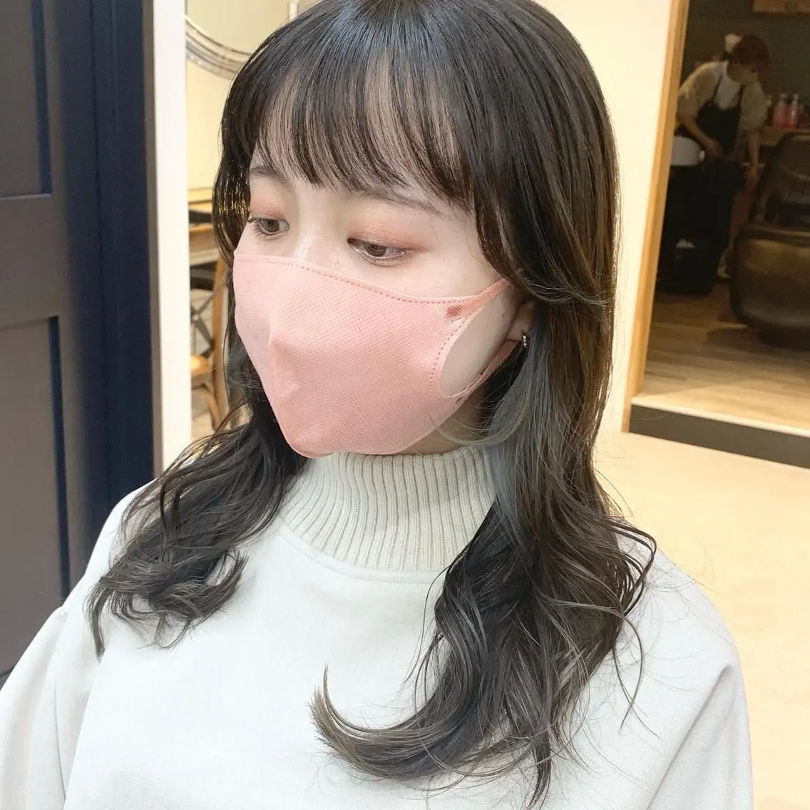 ロング カラー パーマ ヘアアレンジ メンズ キッズ ネイル マツエク・マツパ アイブロウ 似合せレイヤー／ 柔らか透明感カラーのヘアスタイル