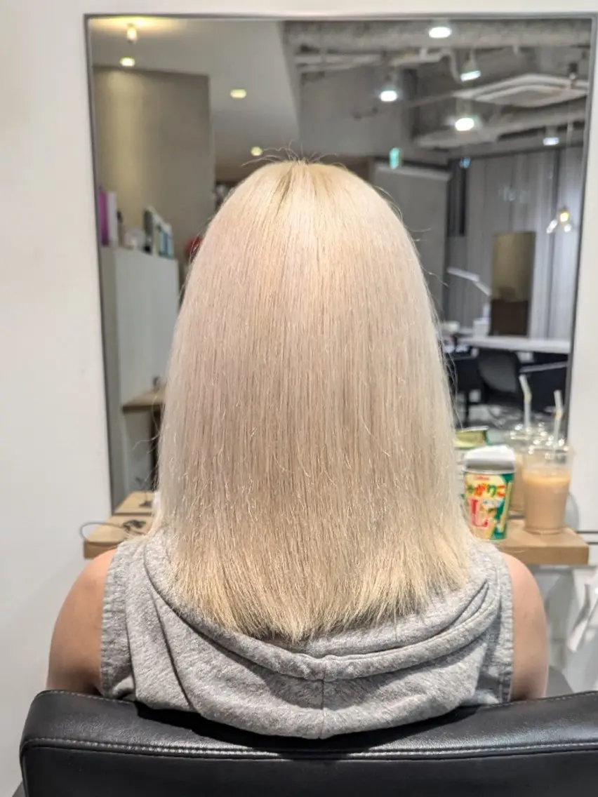カラー ミディアム ベージュカラー ホワイトベージュ 推しカラー🦉にじさ んじカラー🌈🕒✨のヘアスタイル