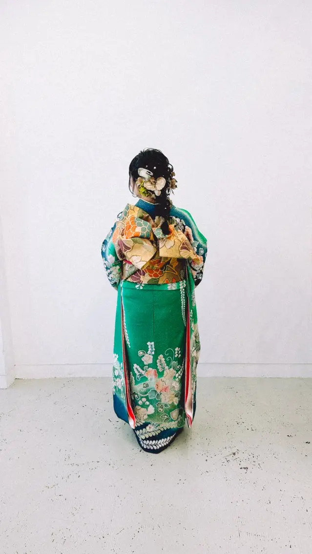 【振袖】前撮りや後撮りに📸👘着付け＋ヘアセット💇‍♀️ウェディングヘアメイクの崩れにくいヘアセット✨の写真