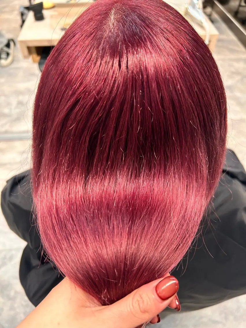ロング カラー ピンクカラー ヘアカラー トリートメント ひかり HAZELのヘアスタイル