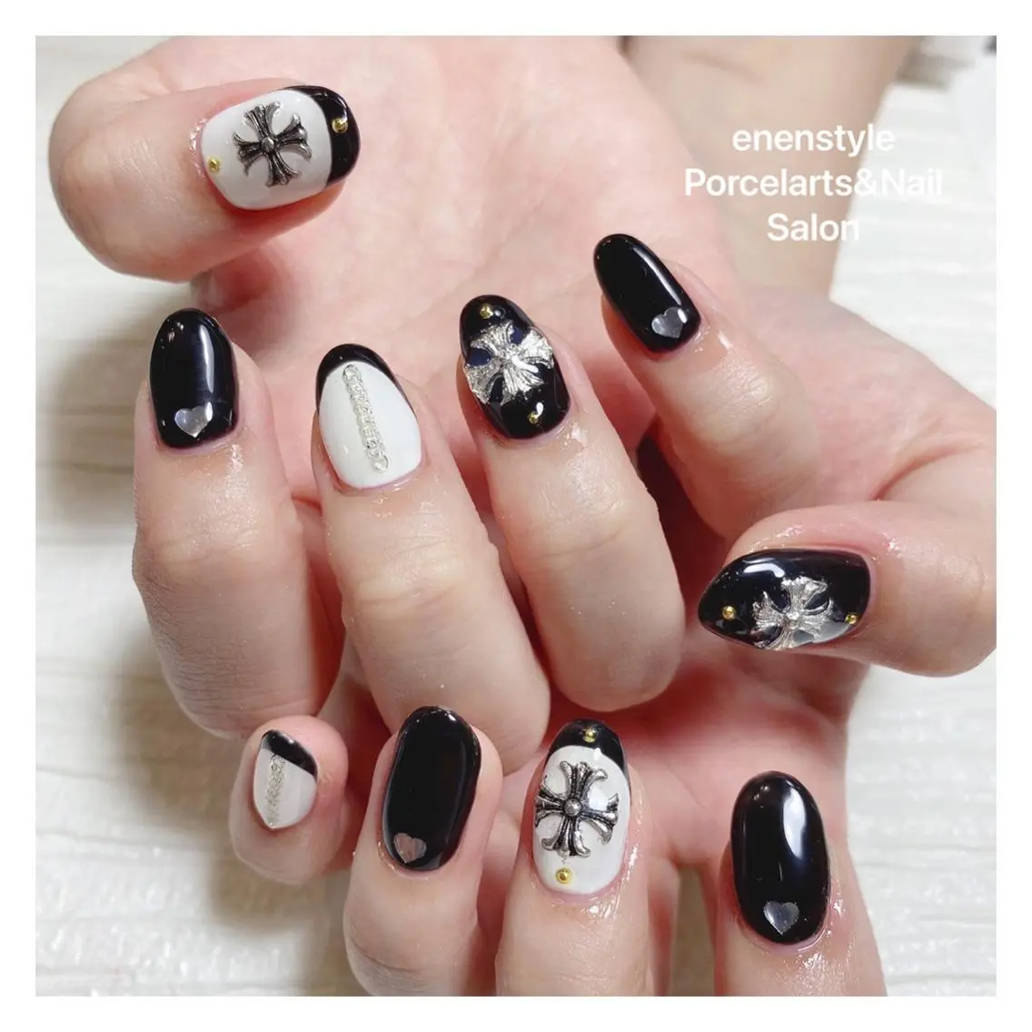 ミディアム ネイル 🐾enen style 🐾のネイルデザイン