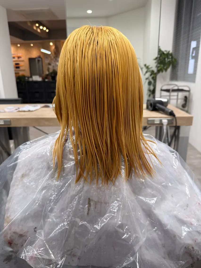 ミディアム カラー ブリーチ ヘアカラー カットモデル yumekaのヘアスタイル