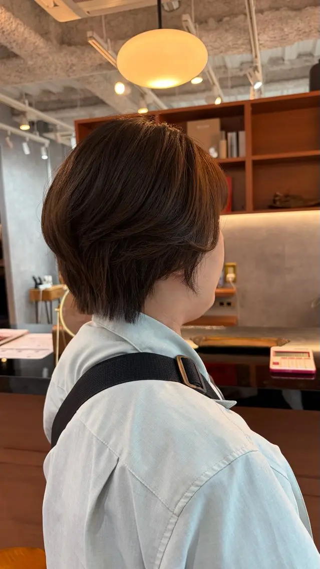 ショート カラー 切りっぱなしボブ ブリーチ ケアブリーチ 透明感カラー ハイトーンカラー カット ヘアカラー ほの /縮毛矯正 /メンズ/カラーのヘアスタイル