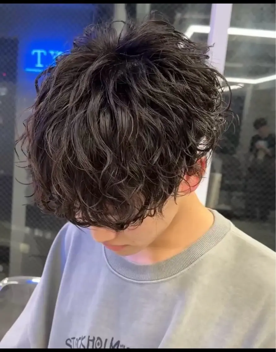 パーマ メンズ カット ✅シャドウ/フェザー パーマメンズりつきのヘアスタイル