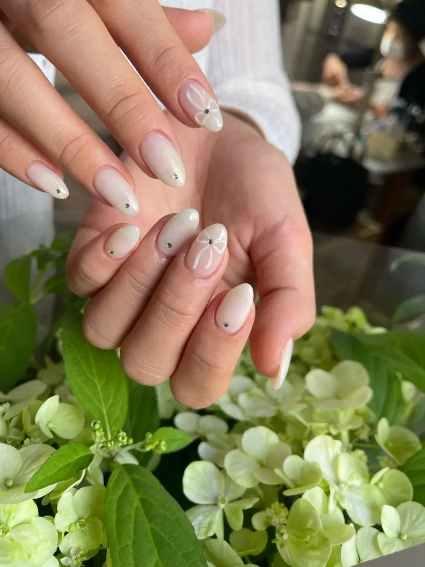 ネイル 韓国ネイル リボン シンプルネイル ワンホンネイル chirin nailのネイルデザイン