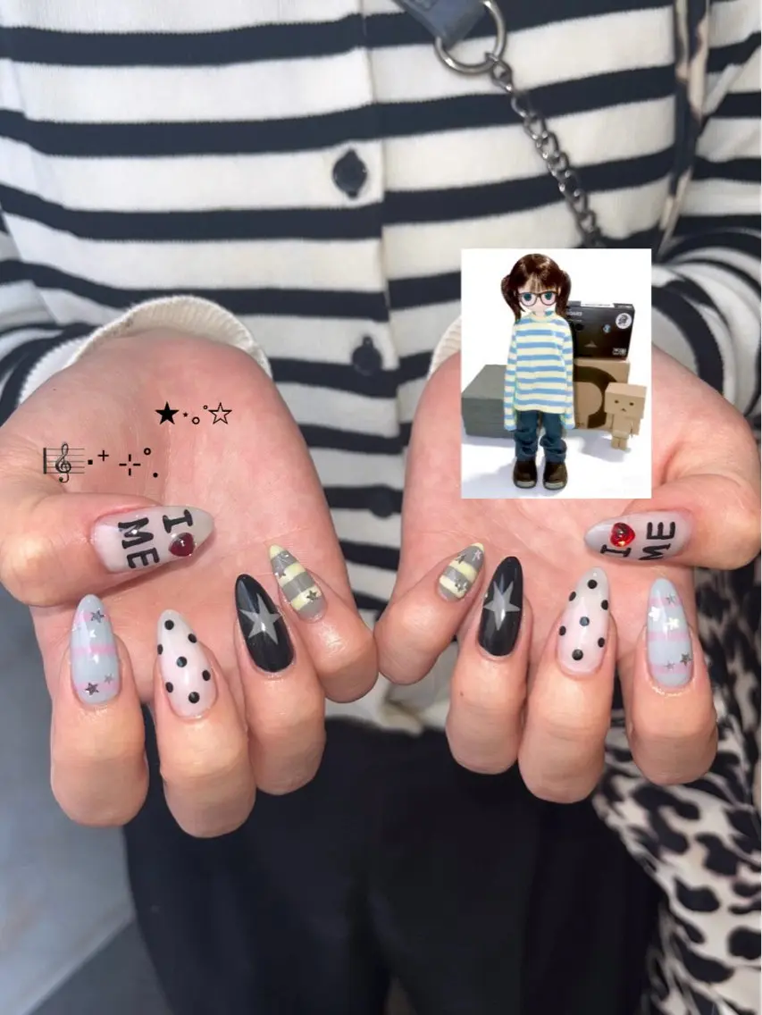 ハンドネイル★持込デザインメニュー(オフあり)の写真