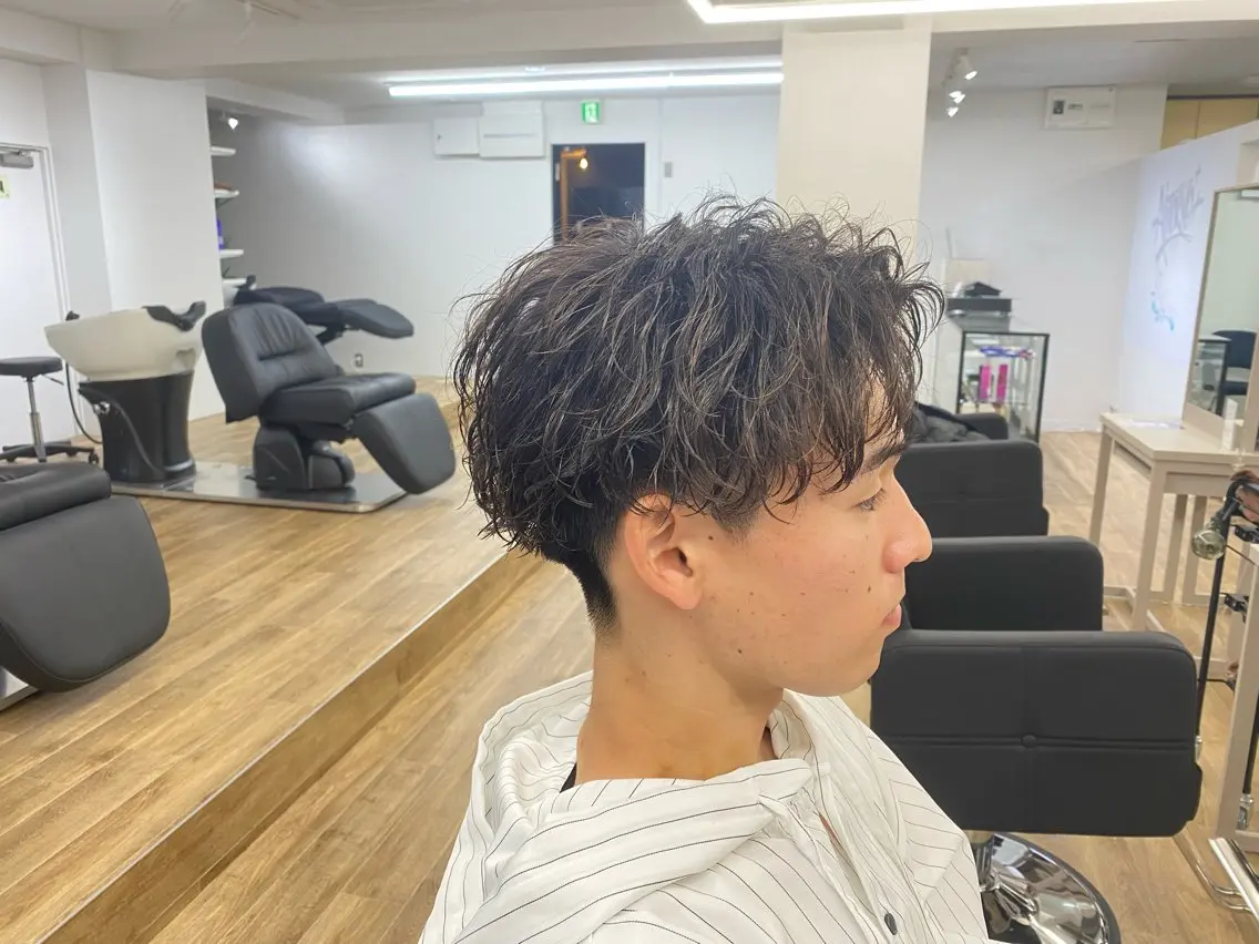 ショート パーマ ヘアアレンジ メンズ アップバング メンズパーマ カット パーマ トリートメント 【パーマの達人】 🔥横浜メンズ/允のヘアスタイル
