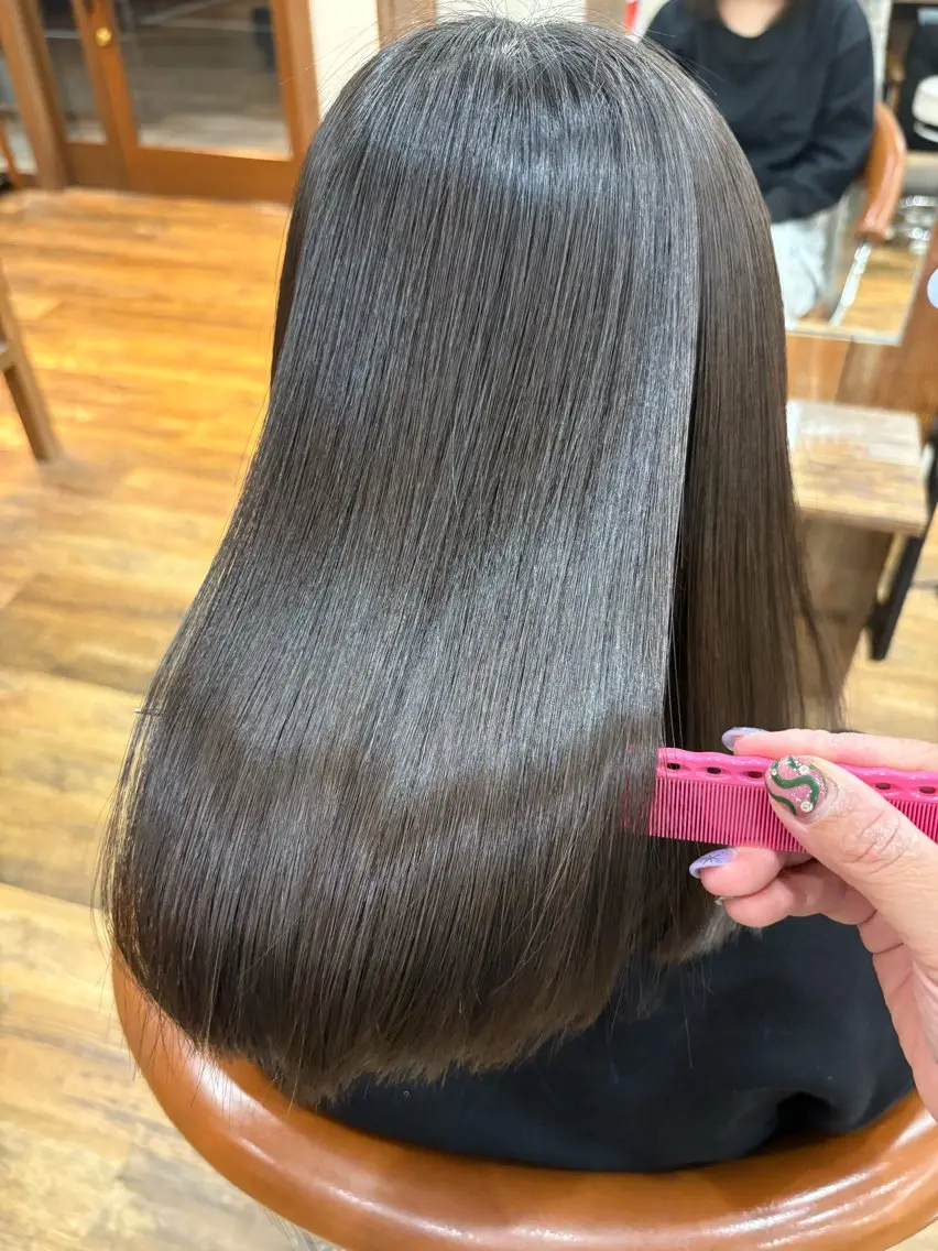 ミディアム カット 縮毛矯正 レナ┊︎髪質改善 ┊︎シルクストレートのヘアスタイル