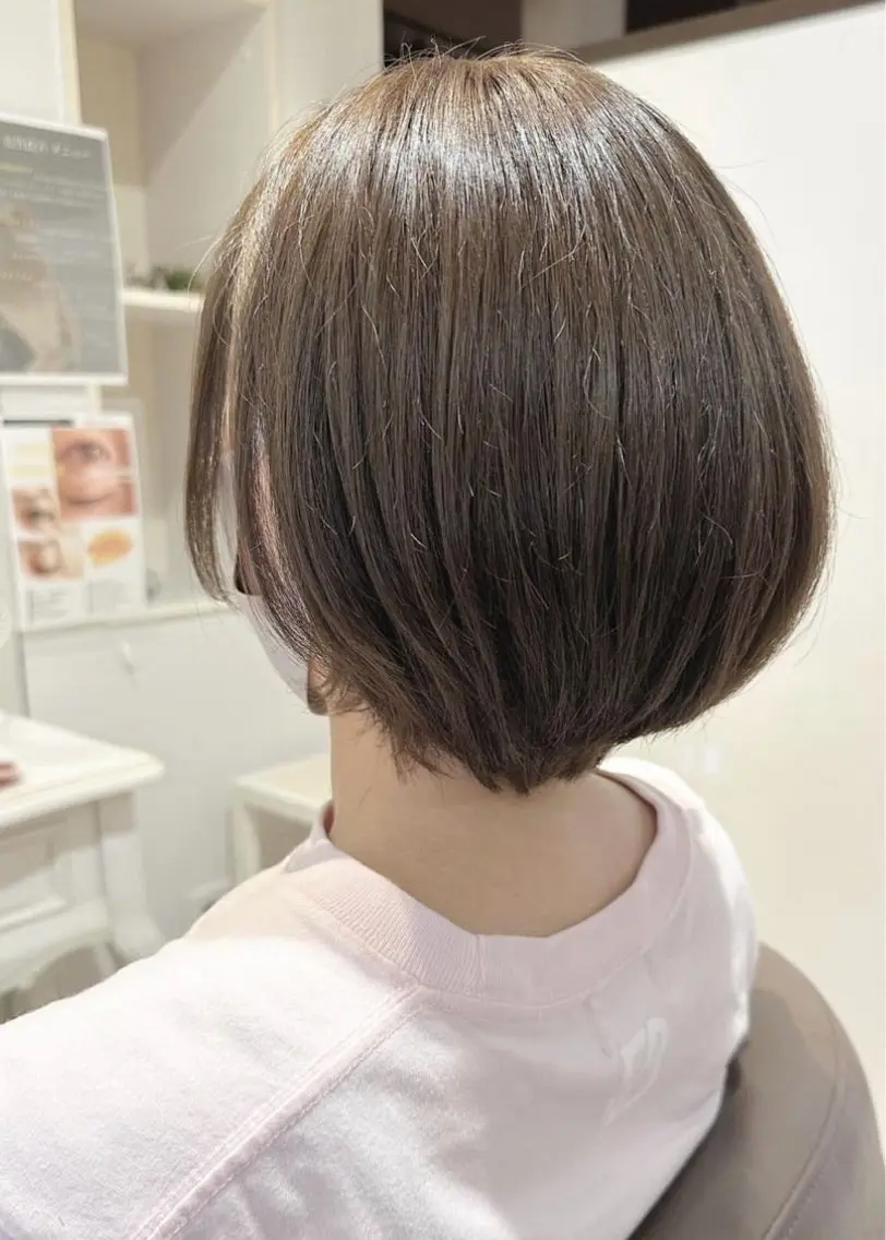 ショート カラー アッシュ アッシュグレー くびれヘア ショートヘア なかにし まゆみのヘアスタイル