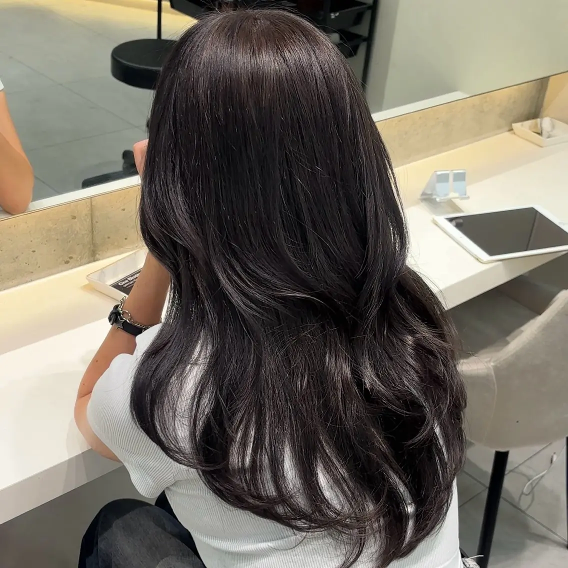 セミロング カラー ブリーチ 透明感カラー ダブルカラー グレージュ カット ヘアカラー トリートメント 🎀𝑆𝐴𝑅𝐴 /レイヤーカット🎀のヘアスタイル