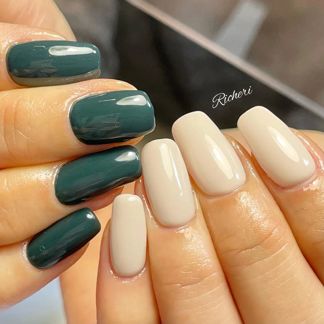 ミディアム ネイル グリーン richeri beautyのネイルデザイン